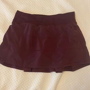 Lululemon Pace Rival Skirt, size 8 tall.